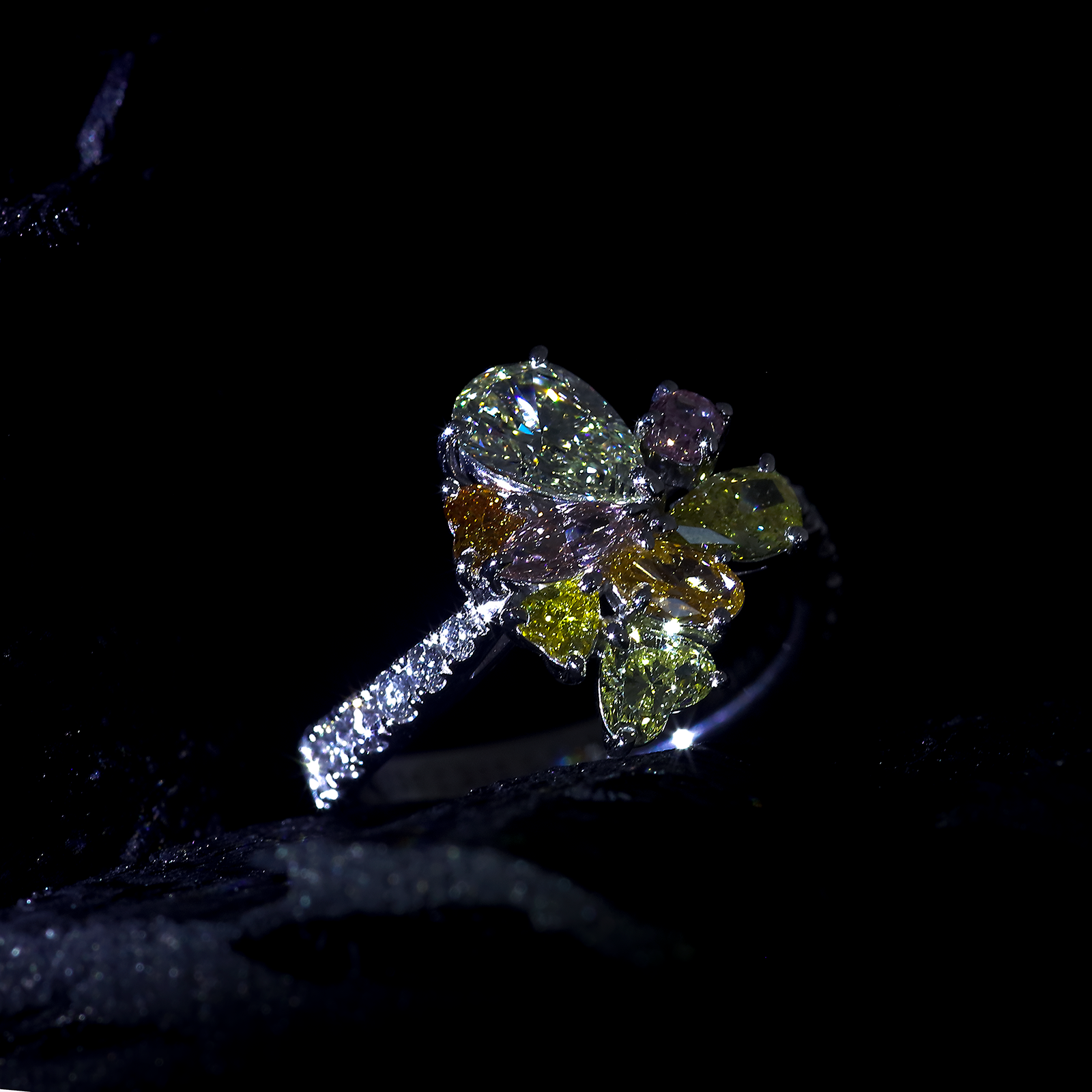 PT900ファンシーカラーダイヤモンドリング ￥2,063,000 – Judi jewelry 
